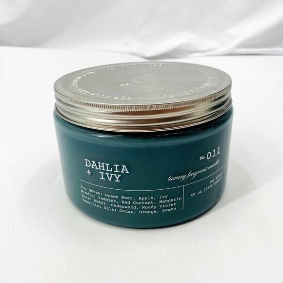 Bellevue Luxury no. 11 Candles Dahlia + Ivy 40 Ounce Soy Pure Essential Oils - Picture 1 of 3